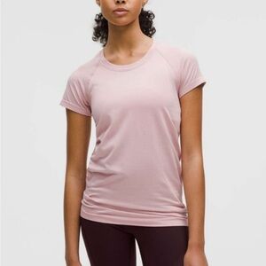 Lululemon Swiftly Tech short-sleeve top T-shirt size 6 in dusty pink, blush